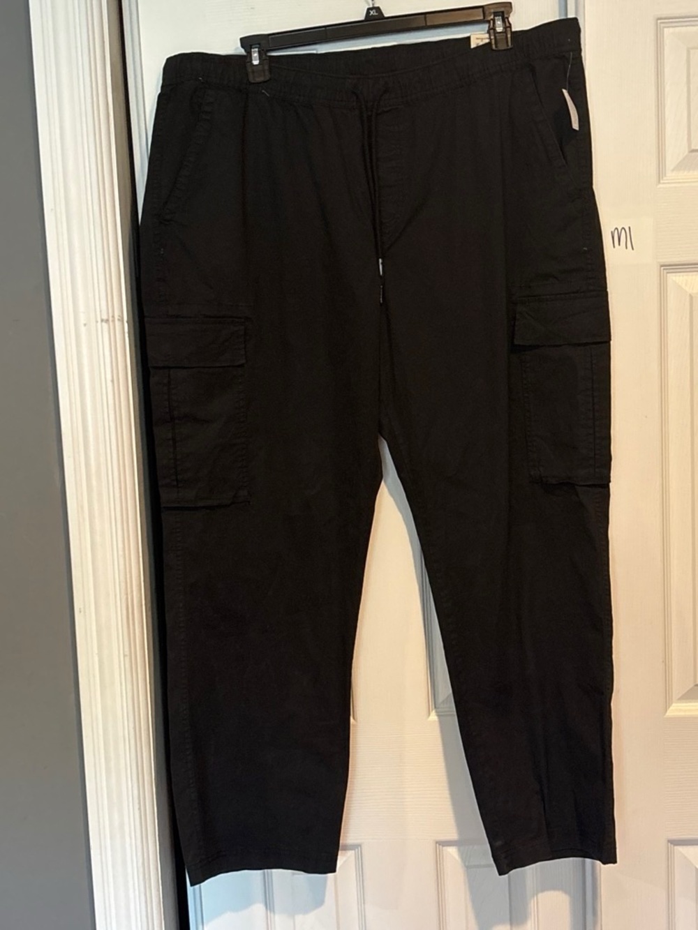 No Boundaries Men's Black Cargo Pants with Drawstring Waist